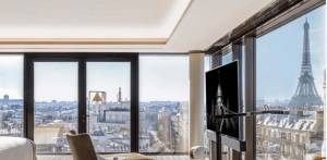 Ξενοδοχείο Bulgari στο Παρίσι με 39.000 ευρώ τη βραδιά και ιδιωτικές πωλήσεις κοσμημάτων στα δωμάτια