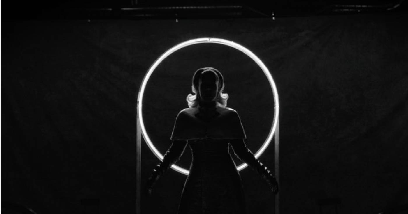 Adele: Αυτό είναι το νέο της βιντεοκλίπ, ακούστε το τραγούδι «Oh My God»