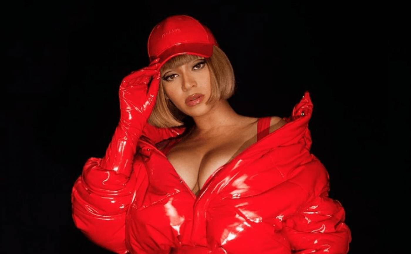 «Φωτιά στα κόκκινα» με latex look η Beyonce για την ημέρα του «Αγίου Βαλεντίνου», το πιο σέξι θηλυκό αποκαλύπτεται