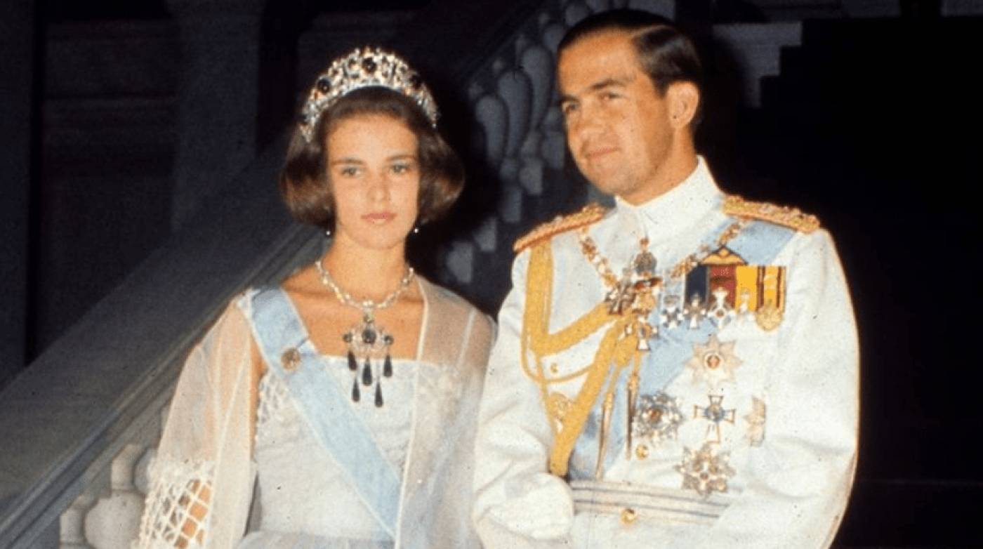 Επέτειος γάμου για τον τέως βασιλιά Κωνσταντίνο και την Άννα Μαρία - Το εξώφυλλο στο Point de Vue - Δείτε φωτογραφίες και βίντεο