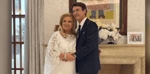 Κλέλια Χατζηιωάννου: Παντρεύτηκε η πριγκίπισσα των τάνκερ - Ο γάμος στο Ψυχικό με special guest την Άννα Βίσση